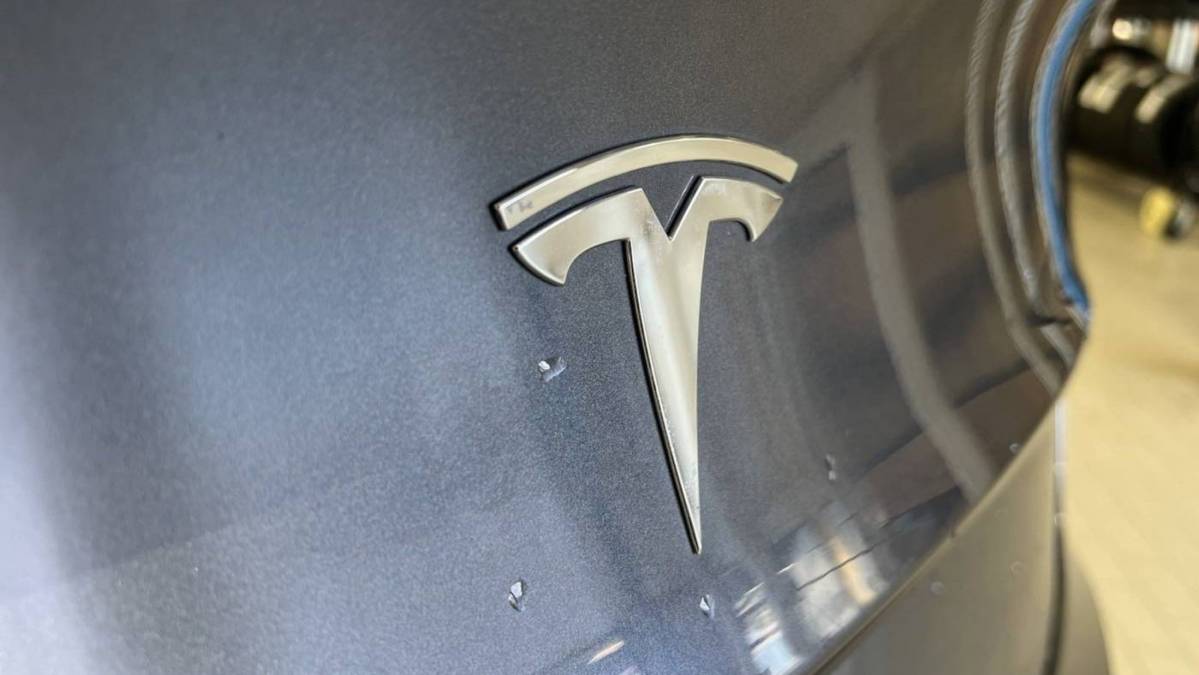 2018 Tesla Model 3 5YJ3E1EA4JF015206