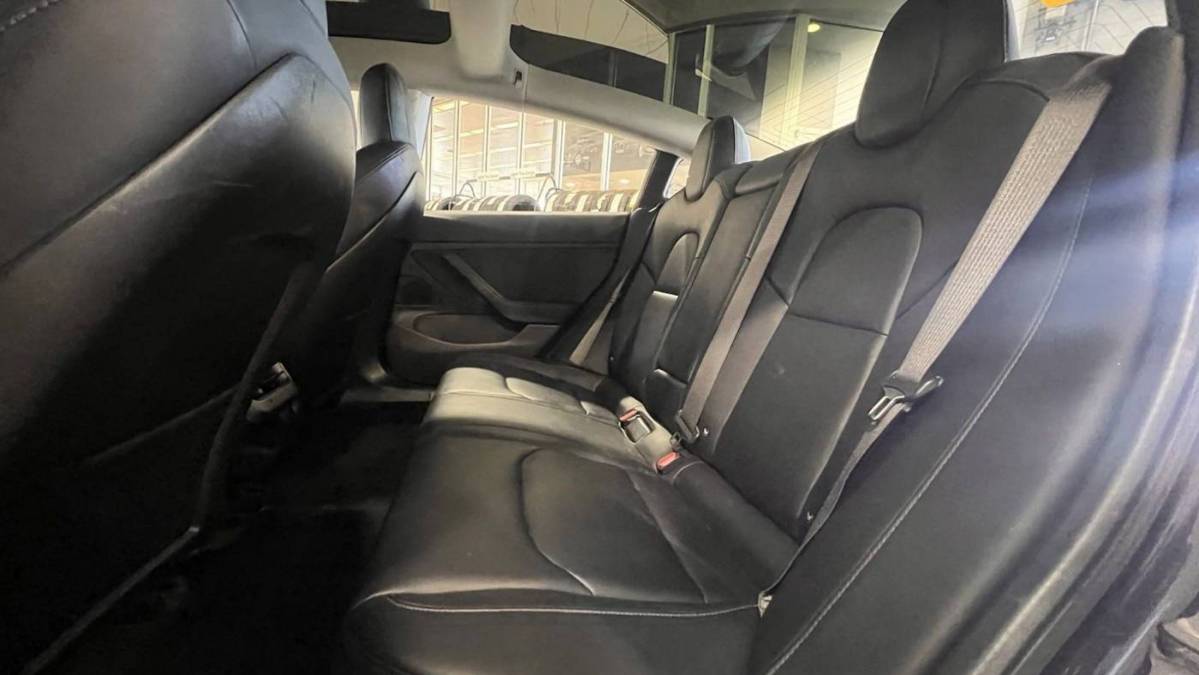 2018 Tesla Model 3 5YJ3E1EA4JF015206