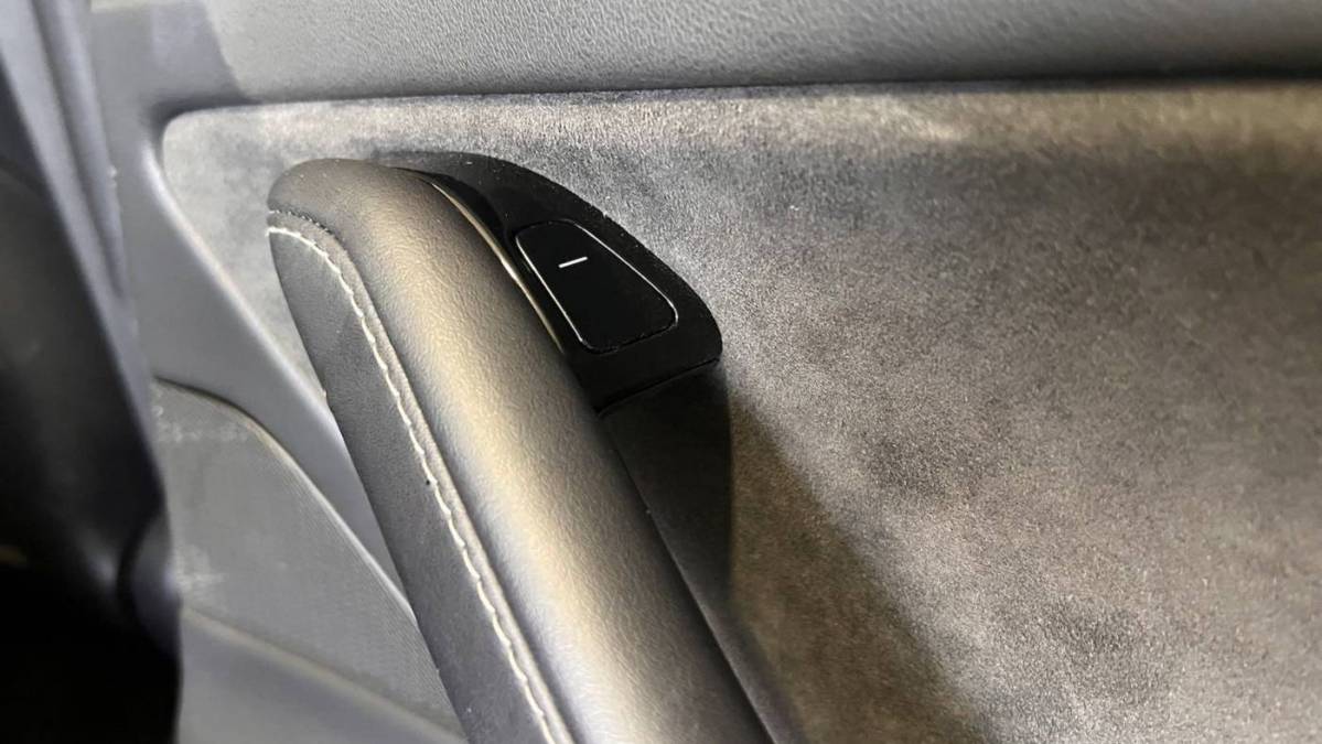 2018 Tesla Model 3 5YJ3E1EA4JF015206