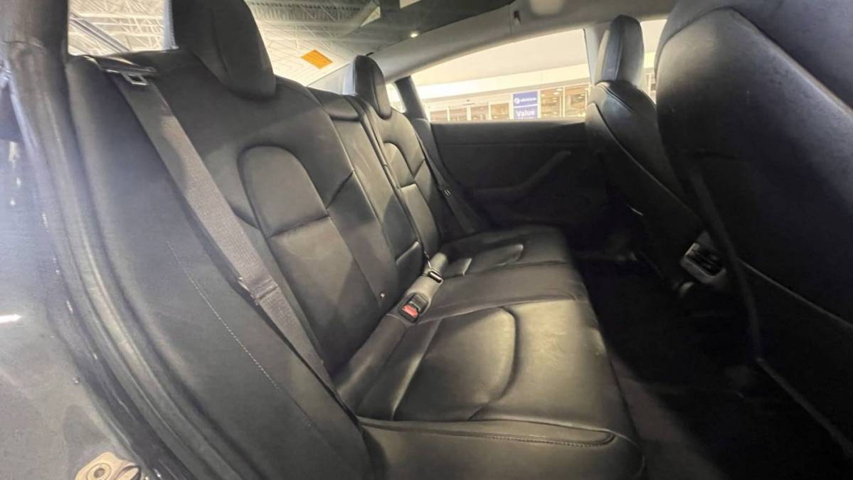 2018 Tesla Model 3 5YJ3E1EA4JF015206