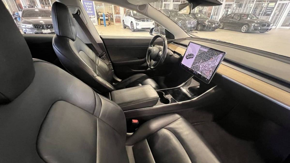 2018 Tesla Model 3 5YJ3E1EA4JF015206