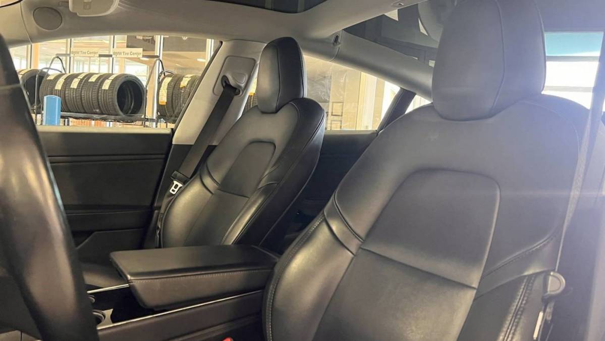 2018 Tesla Model 3 5YJ3E1EA4JF015206