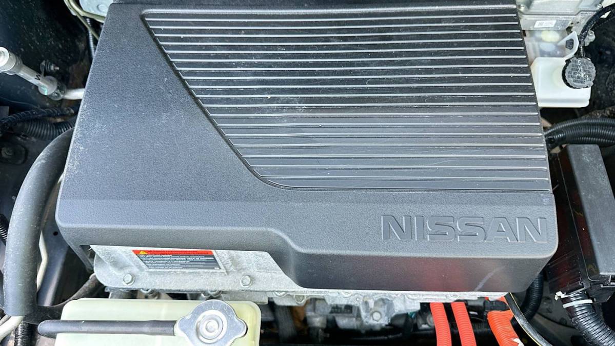 2019 Nissan LEAF 1N4AZ1CPXKC300242