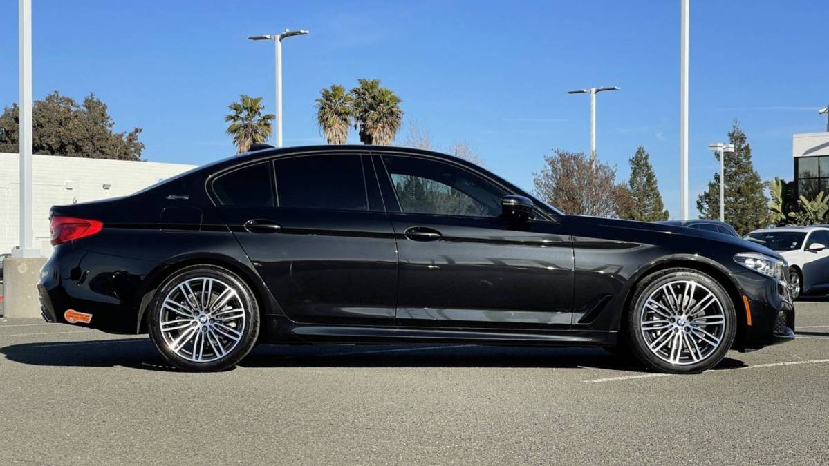 2019 BMW 5 Series WBAJA9C56KB389907