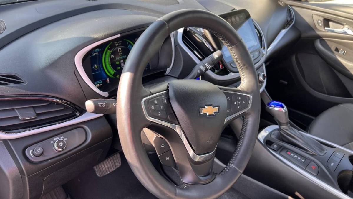 2017 Chevrolet VOLT 1G1RA6S55HU112824