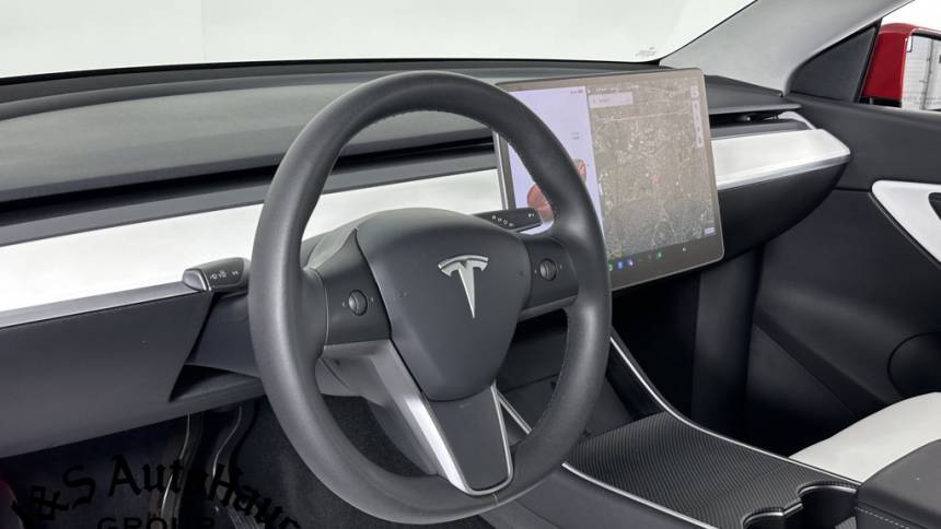 2020 Tesla Model Y 5YJYGDEE3LF018346