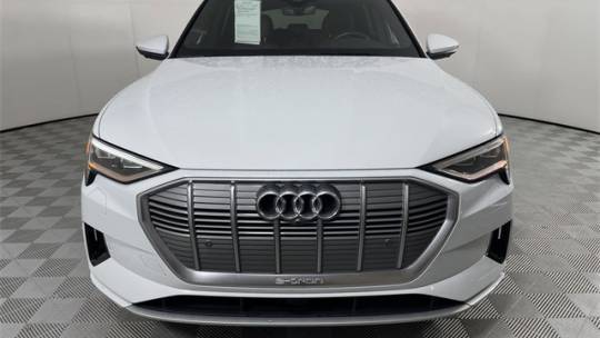 2019 Audi e-tron WA1LAAGE1KB007932