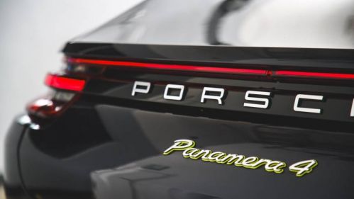 2018 Porsche Panamera WP0AE2A70JL177175