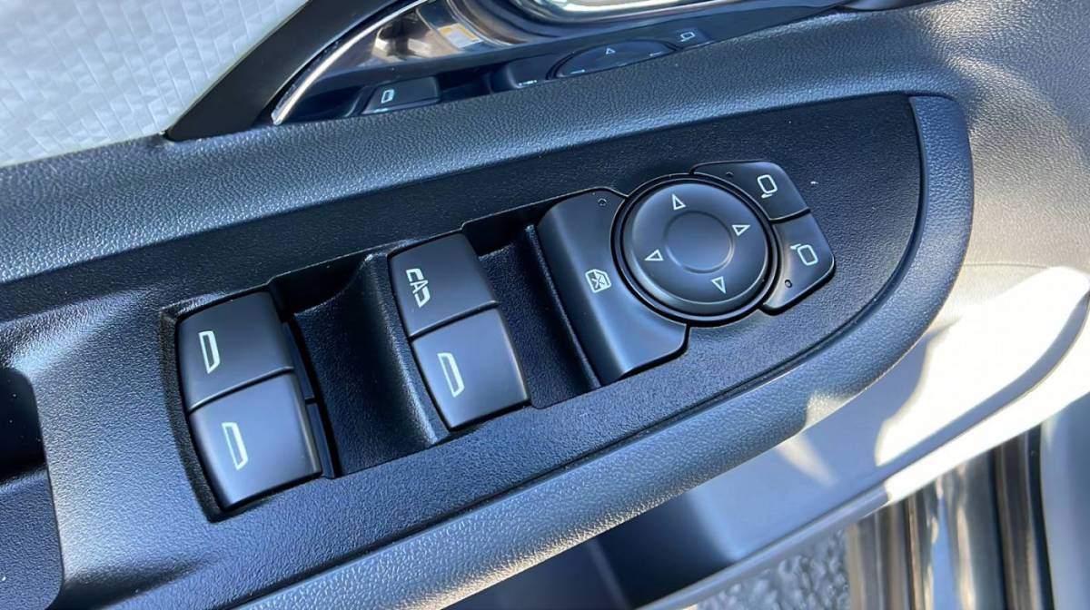2018 Chevrolet Bolt 1G1FW6S01J4138478