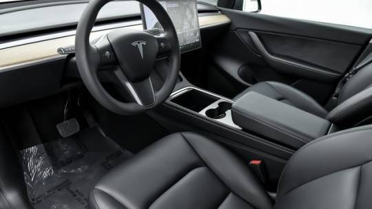2021 Tesla Model Y 5YJYGDEE4MF259186