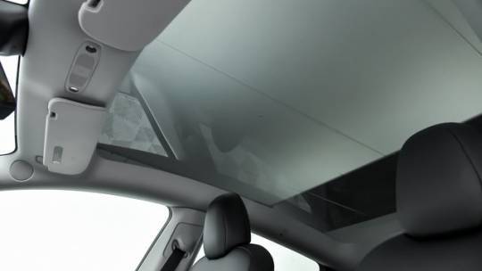 2021 Tesla Model Y 5YJYGDEE4MF259186