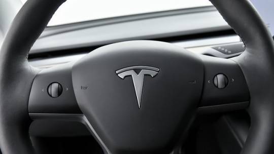 2021 Tesla Model Y 5YJYGDEE4MF259186