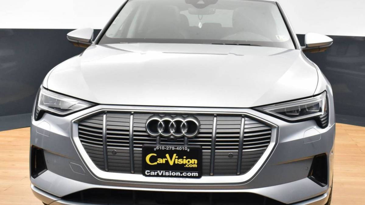 2019 Audi e-tron WA1LABGE9KB012351