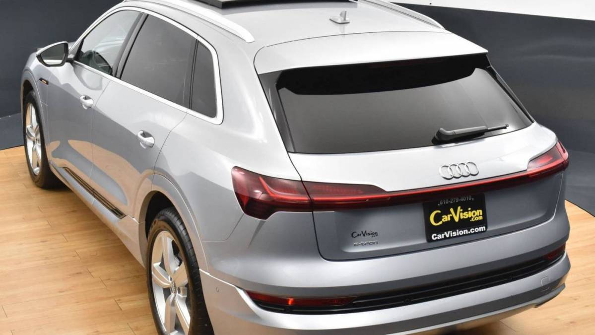 2019 Audi e-tron WA1LABGE9KB012351