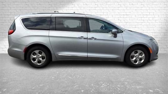 2018 Chrysler Pacifica Hybrid 2C4RC1L76JR152532