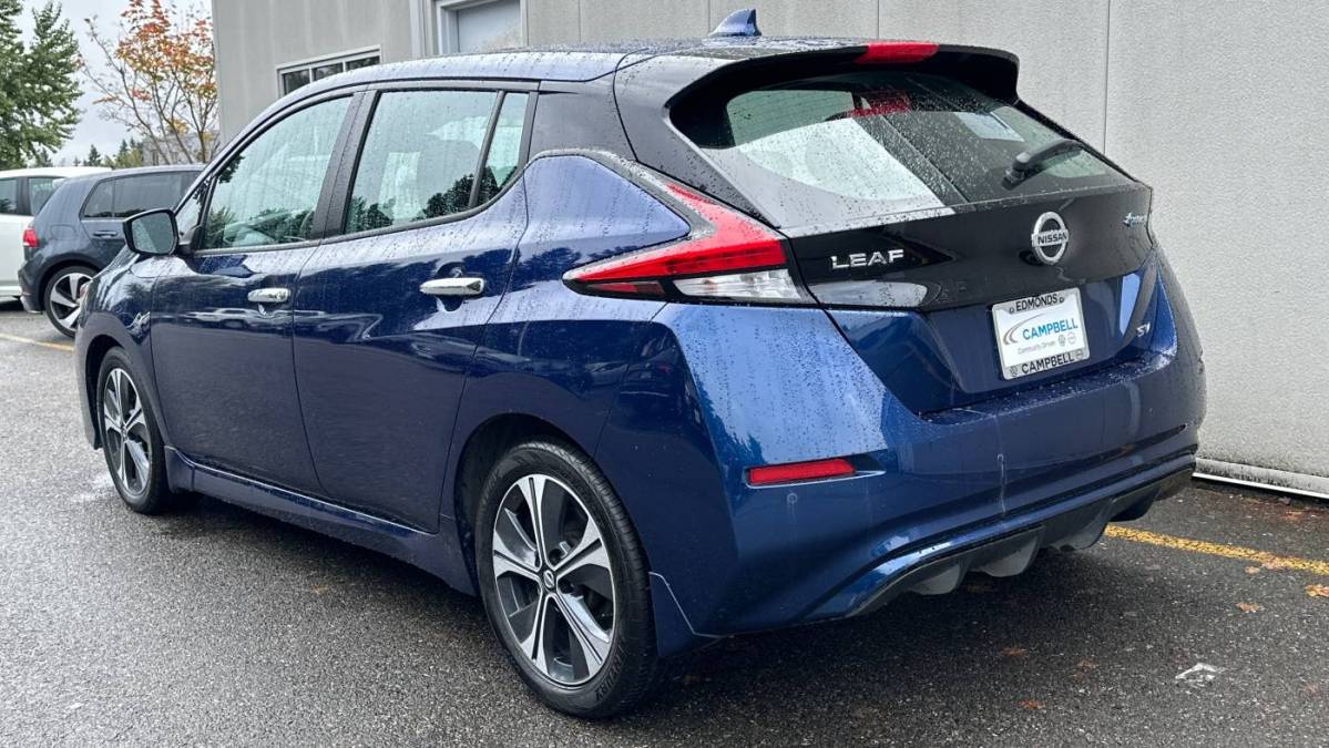 2022 Nissan LEAF 1N4AZ1CV2NC555017