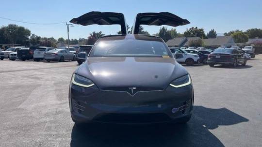 2019 Tesla Model X 5YJXCDE43KF180412