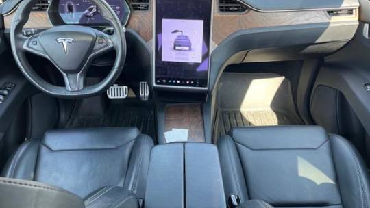 2019 Tesla Model X 5YJXCDE43KF180412