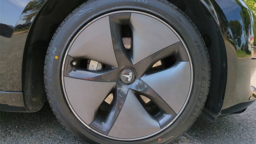 2018 Tesla Model 3 5YJ3E1EB1JF127227
