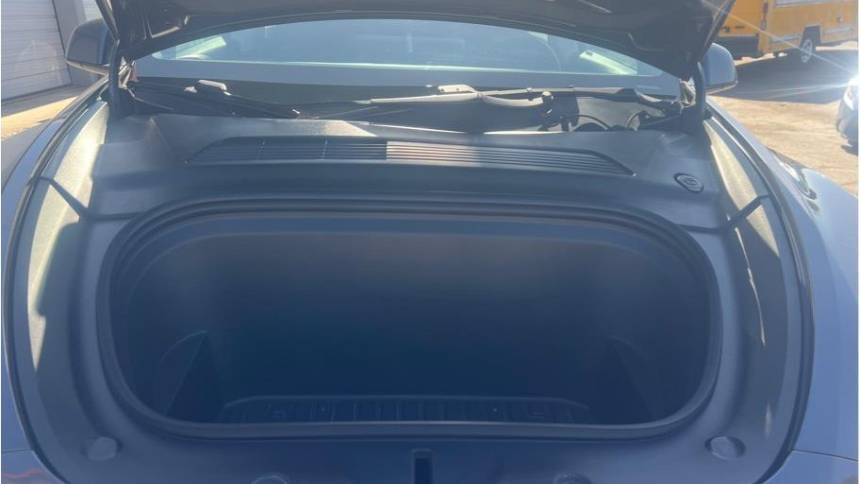 2021 Tesla Model Y 5YJYGDEE0MF067943