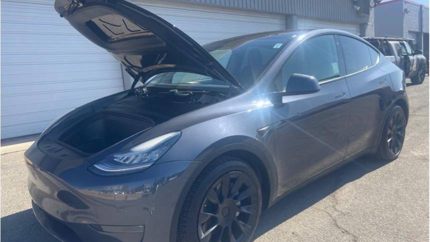 2021 Tesla Model Y 5YJYGDEE0MF067943
