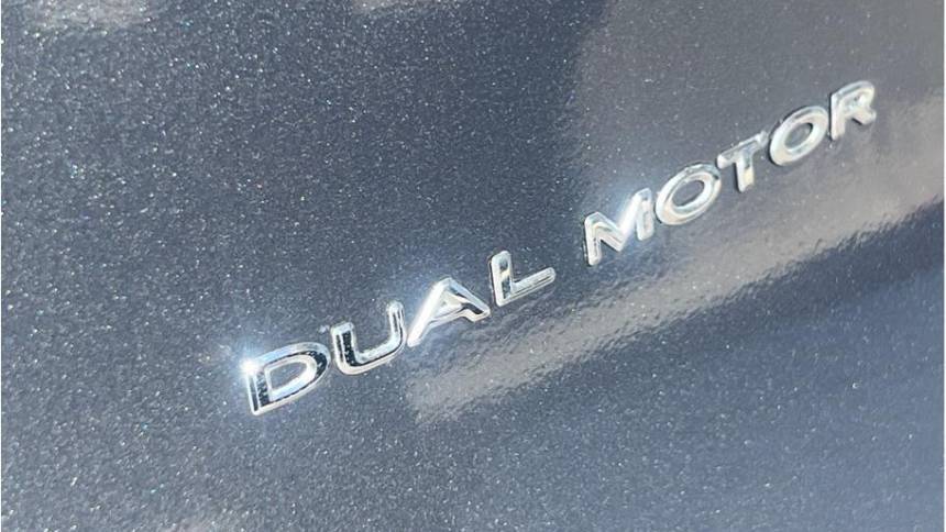 2021 Tesla Model Y 5YJYGDEE0MF067943