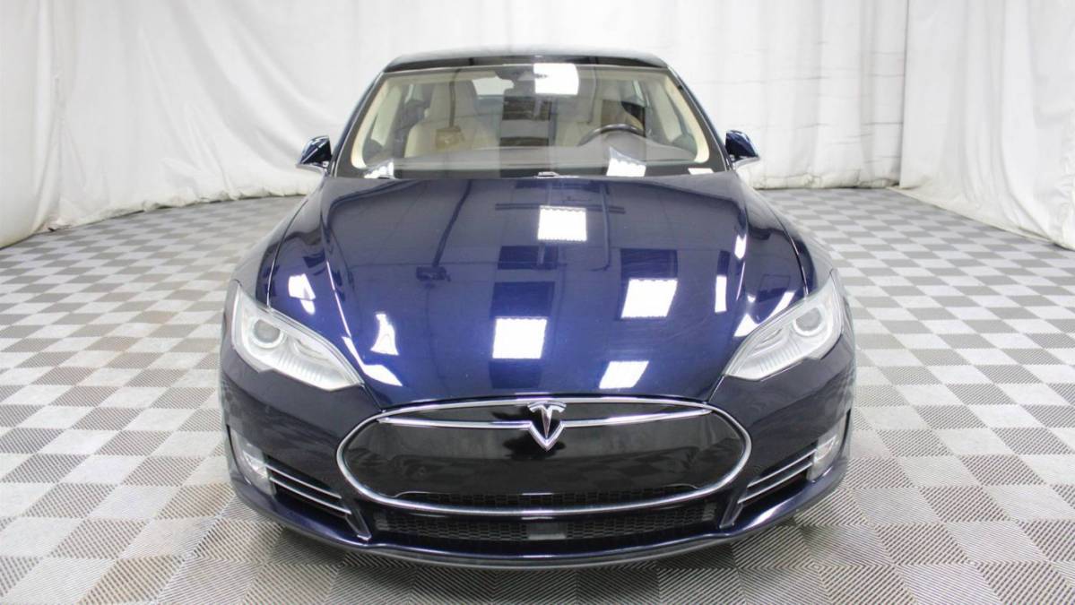 2014 Tesla Model S 5YJSA1H24EFP63035