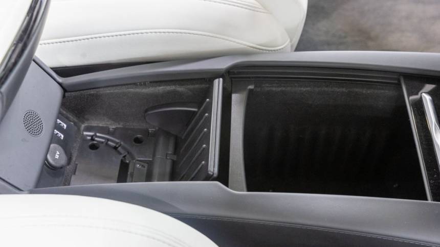 2018 Tesla Model X 5YJXCDE27JF088474