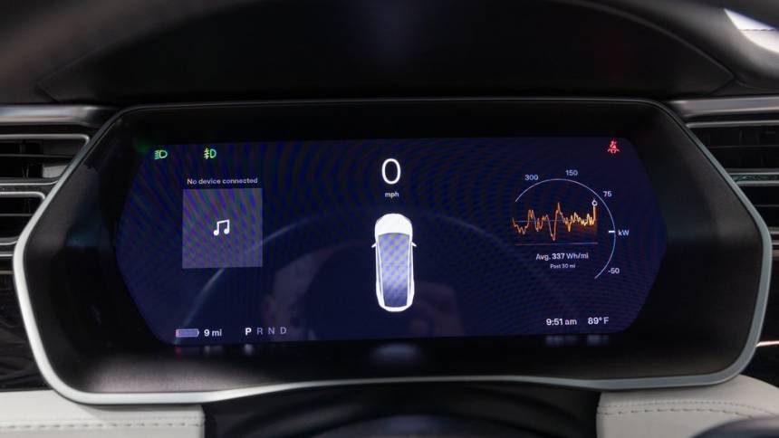 2018 Tesla Model X 5YJXCDE27JF088474