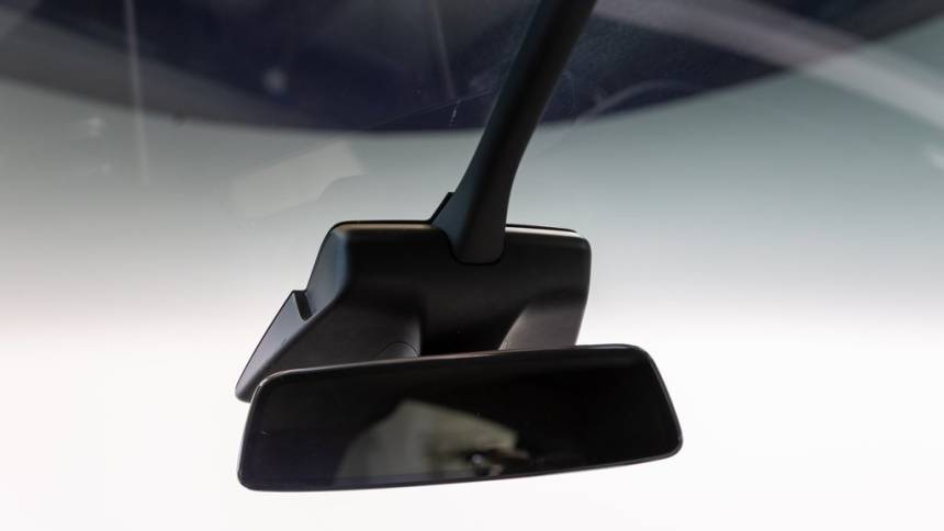 2018 Tesla Model X 5YJXCDE27JF088474