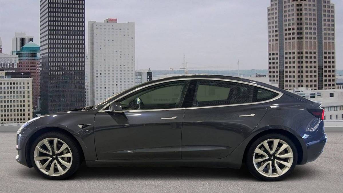 2018 Tesla Model 3 5YJ3E1EA4JF015206