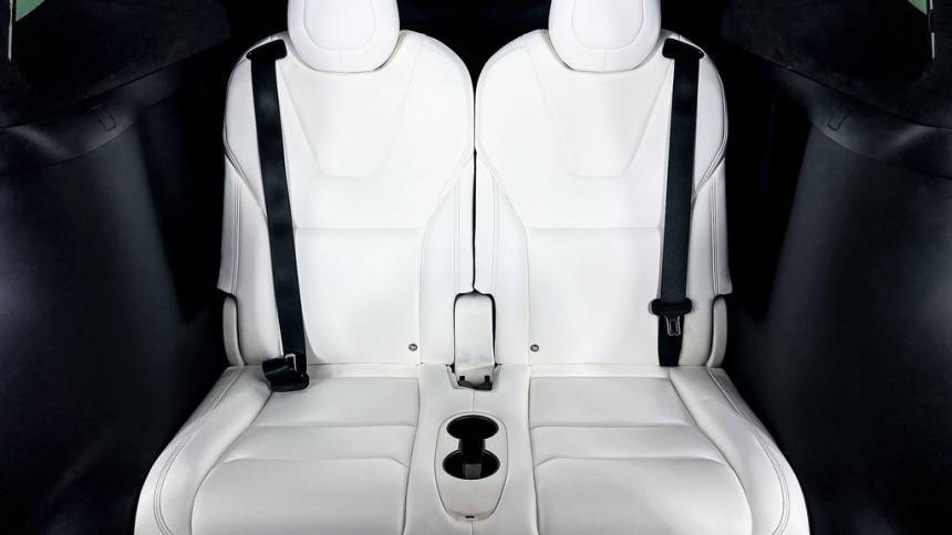 2018 Tesla Model X 5YJXCAE28JF109606