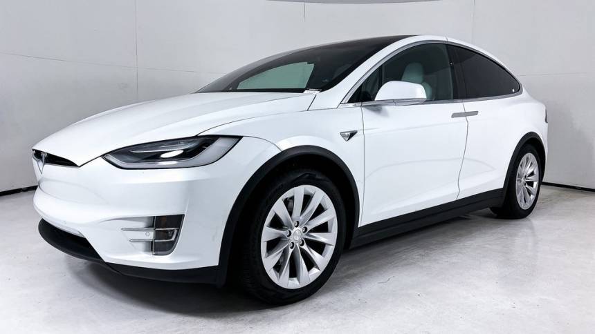 2018 Tesla Model X 5YJXCAE28JF109606