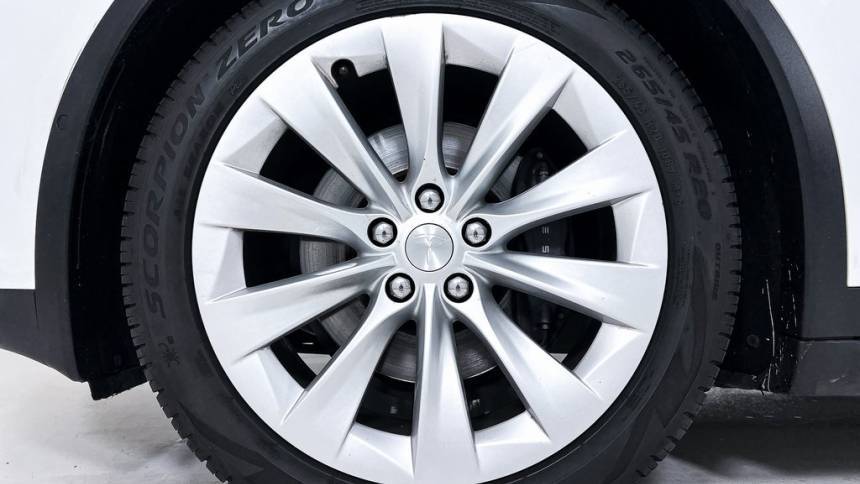 2018 Tesla Model X 5YJXCAE28JF109606