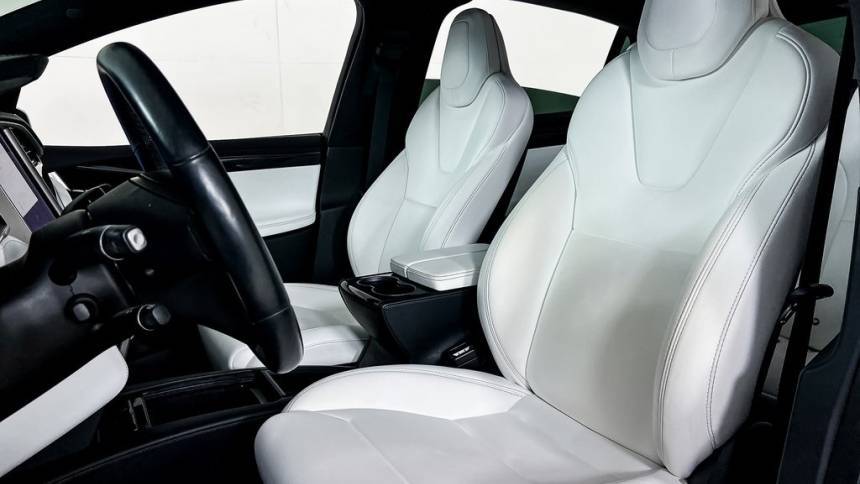 2018 Tesla Model X 5YJXCAE28JF109606