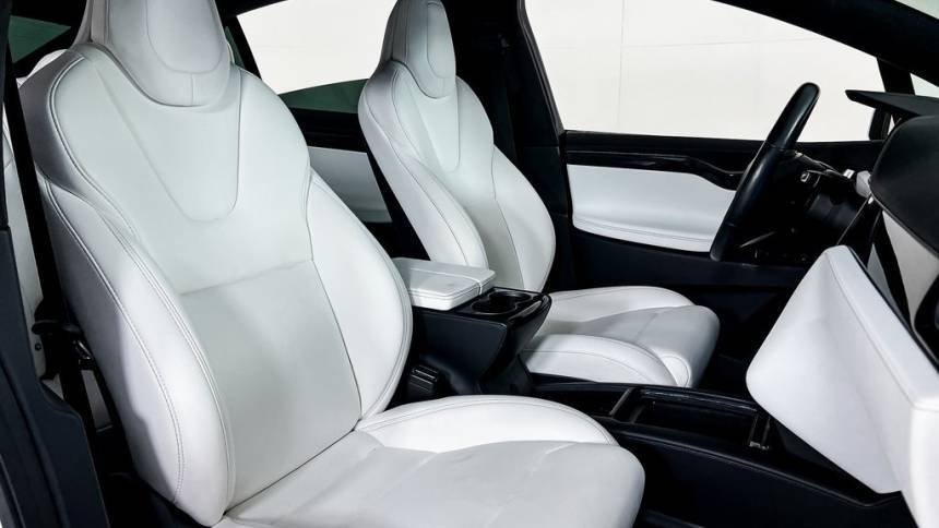 2018 Tesla Model X 5YJXCAE28JF109606