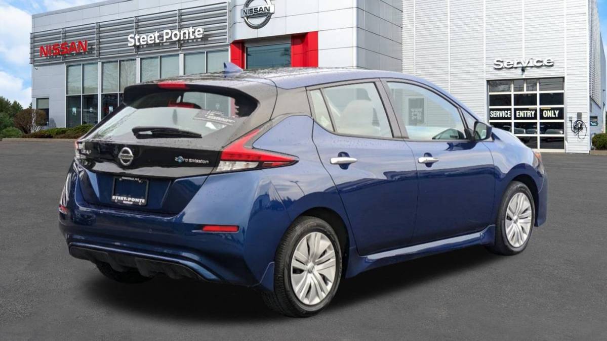 2022 Nissan LEAF 1N4AZ1BV8NC561437