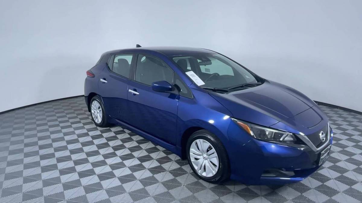 2022 Nissan LEAF 1N4AZ1BV5NC558186