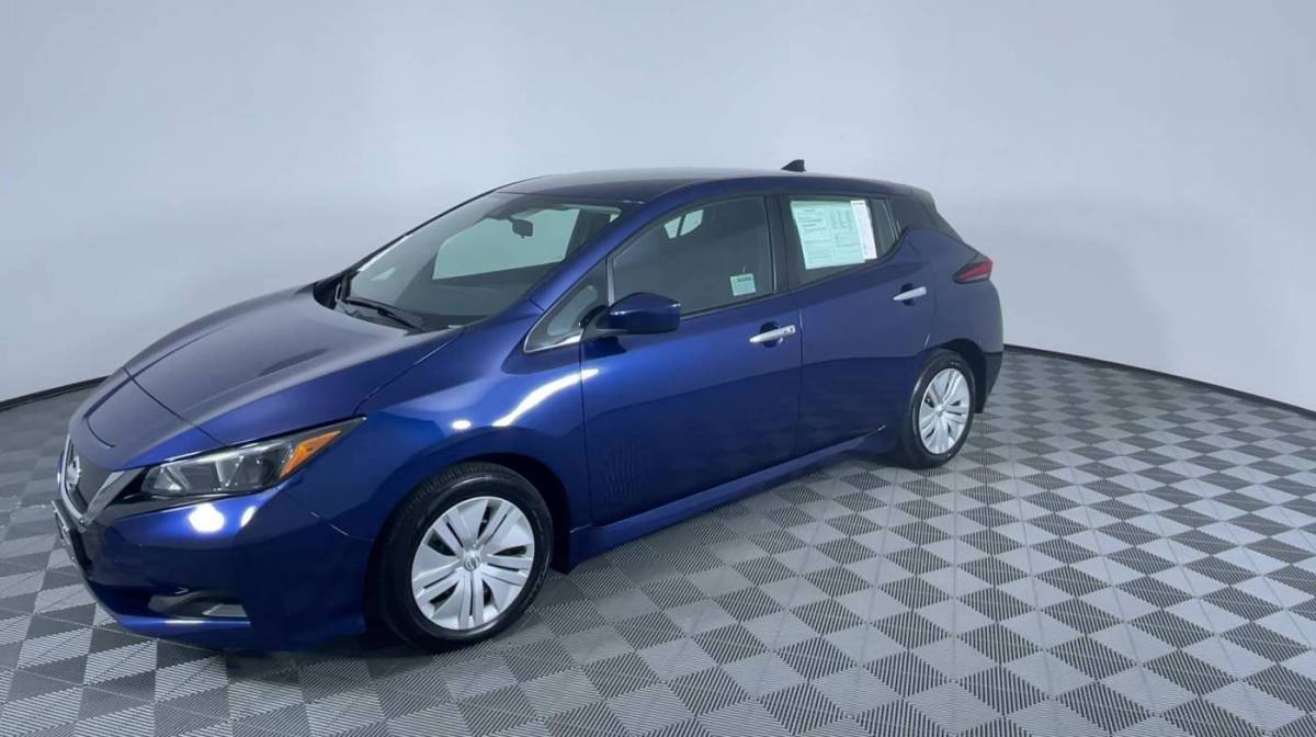 2022 Nissan LEAF 1N4AZ1BV5NC558186