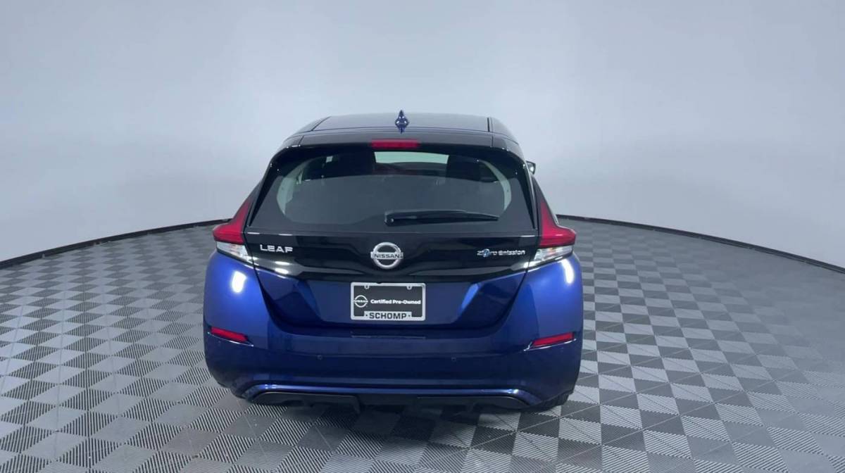 2022 Nissan LEAF 1N4AZ1BV5NC558186