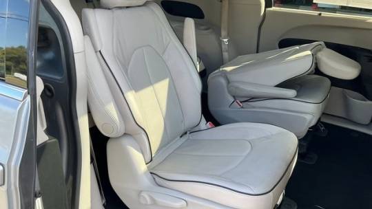 2018 Chrysler Pacifica Hybrid 2C4RC1N75JR118286