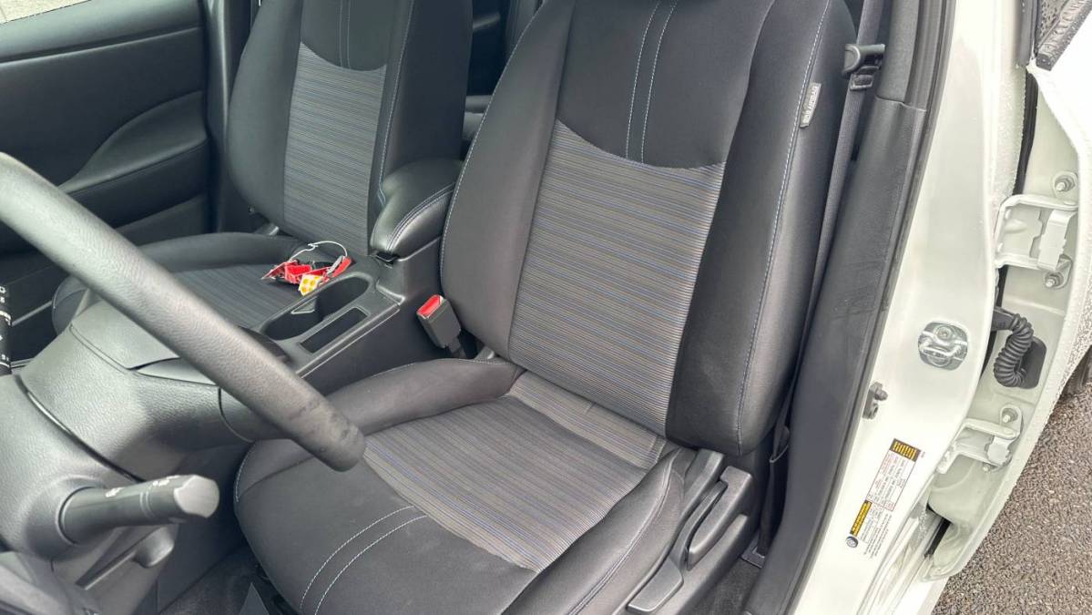 2022 Nissan LEAF 1N4AZ1BV1NC558380