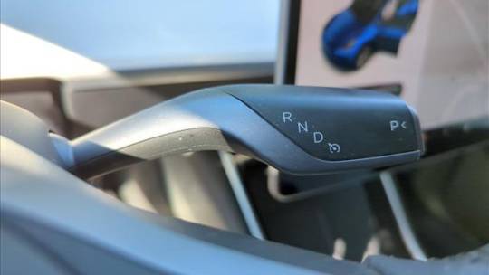 2020 Tesla Model Y 5YJYGDEE5LF056483