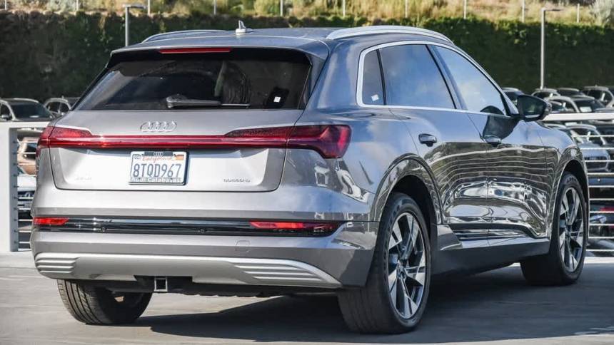 2021 Audi e-tron WA1LAAGEXMB000853
