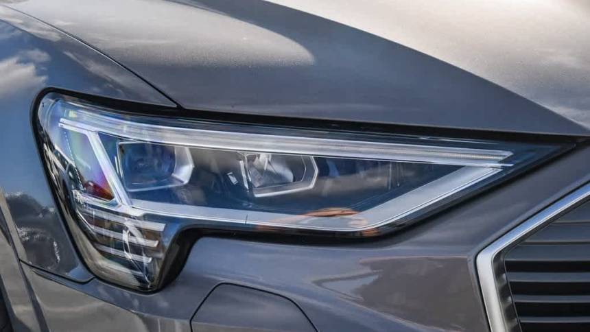 2021 Audi e-tron WA1LAAGEXMB000853