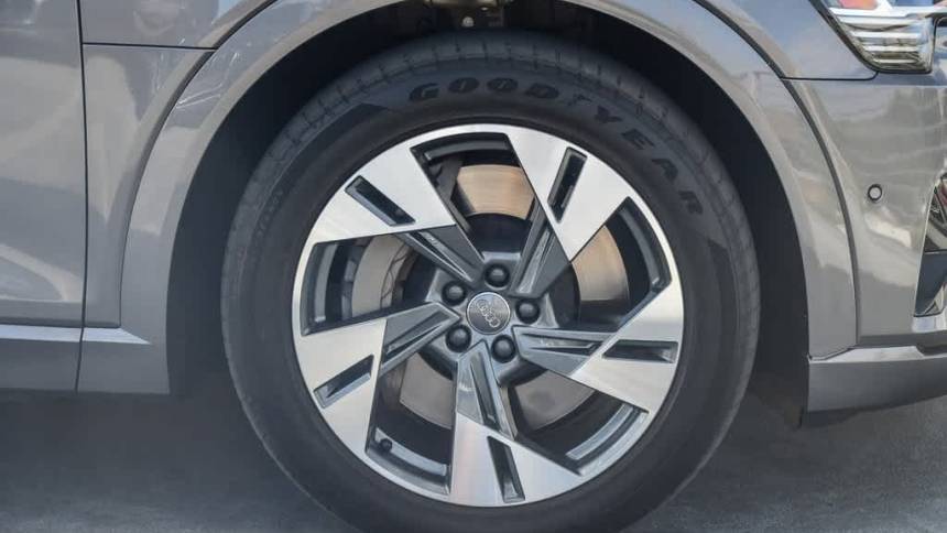 2021 Audi e-tron WA1LAAGEXMB000853