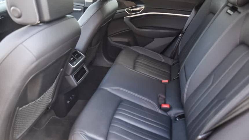 2021 Audi e-tron WA1LAAGEXMB000853