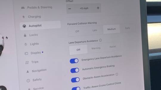 2021 Tesla Model Y 5YJYGDEE6MF232524
