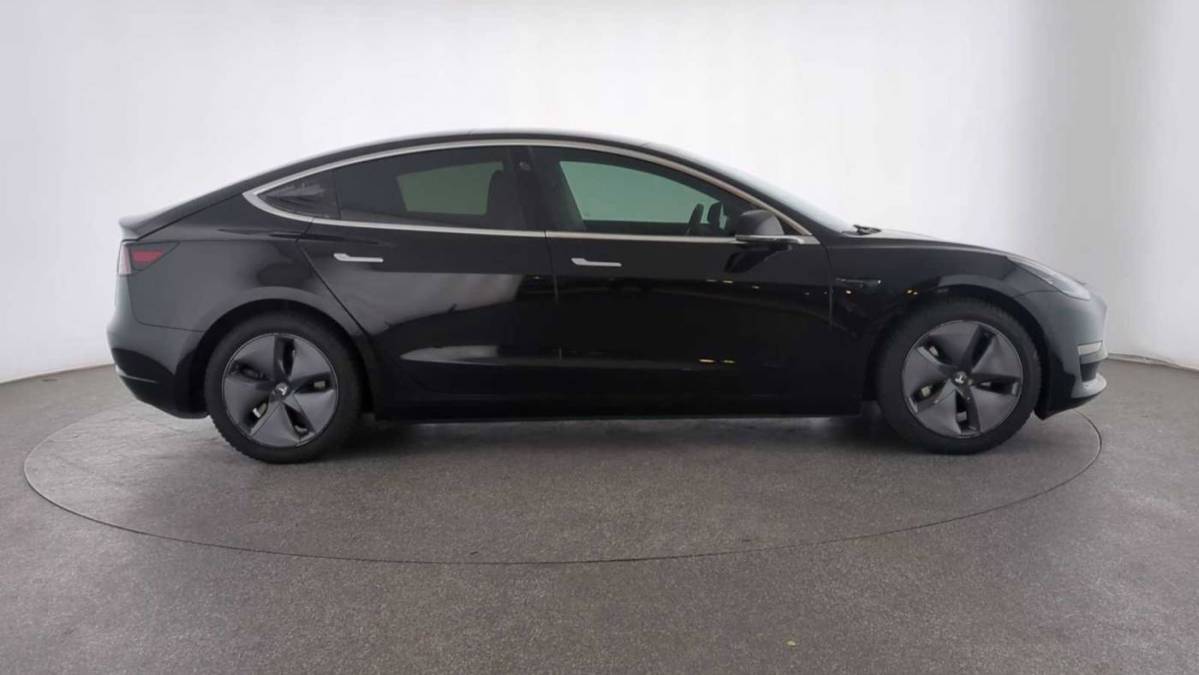 2019 Tesla Model 3 5YJ3E1EA3KF399903
