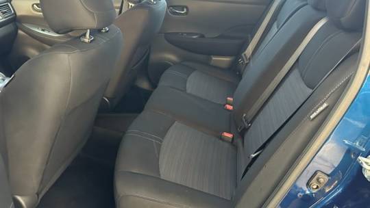 2021 Nissan LEAF 1N4AZ1BV4MC551454